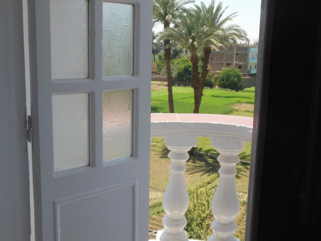 Hotel Cleopatra