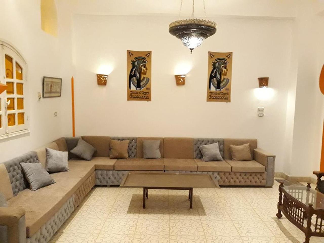 Cleopatra Hotel 2*